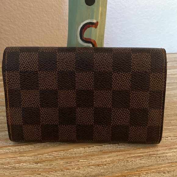 Louis Vuitton - Damier Ebene Snap Wallet - Picture 2 of 16